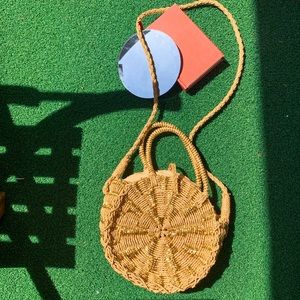 🍃Round Woven Shoulder Bag 🍃